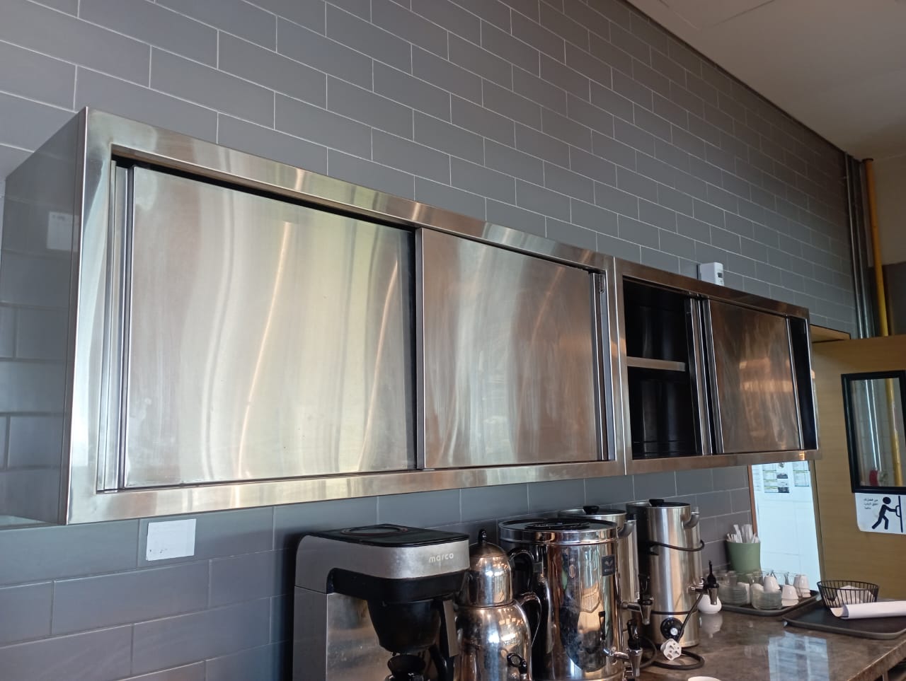 Stainless steel display shelving supermarket fit-out